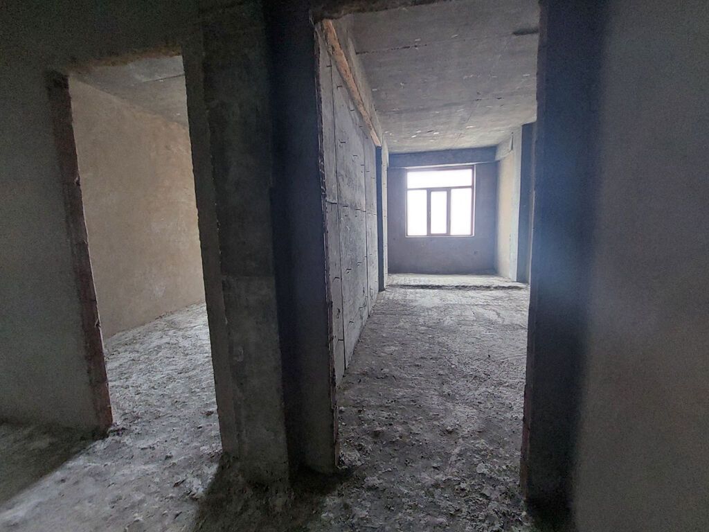 4 otaqlı, Yeni tikili, 217 kv. m