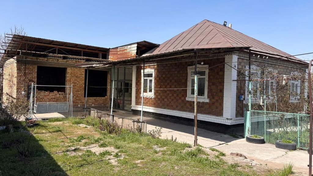 4 комнаты, 200 м², 8 соток, Бишкек, Собственник: фото 2