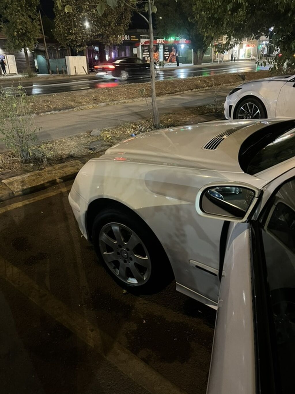Mercedes-Benz E-Class: 2003 г., 2.2 л, Автомат, Дизель, Универсал: фото 2