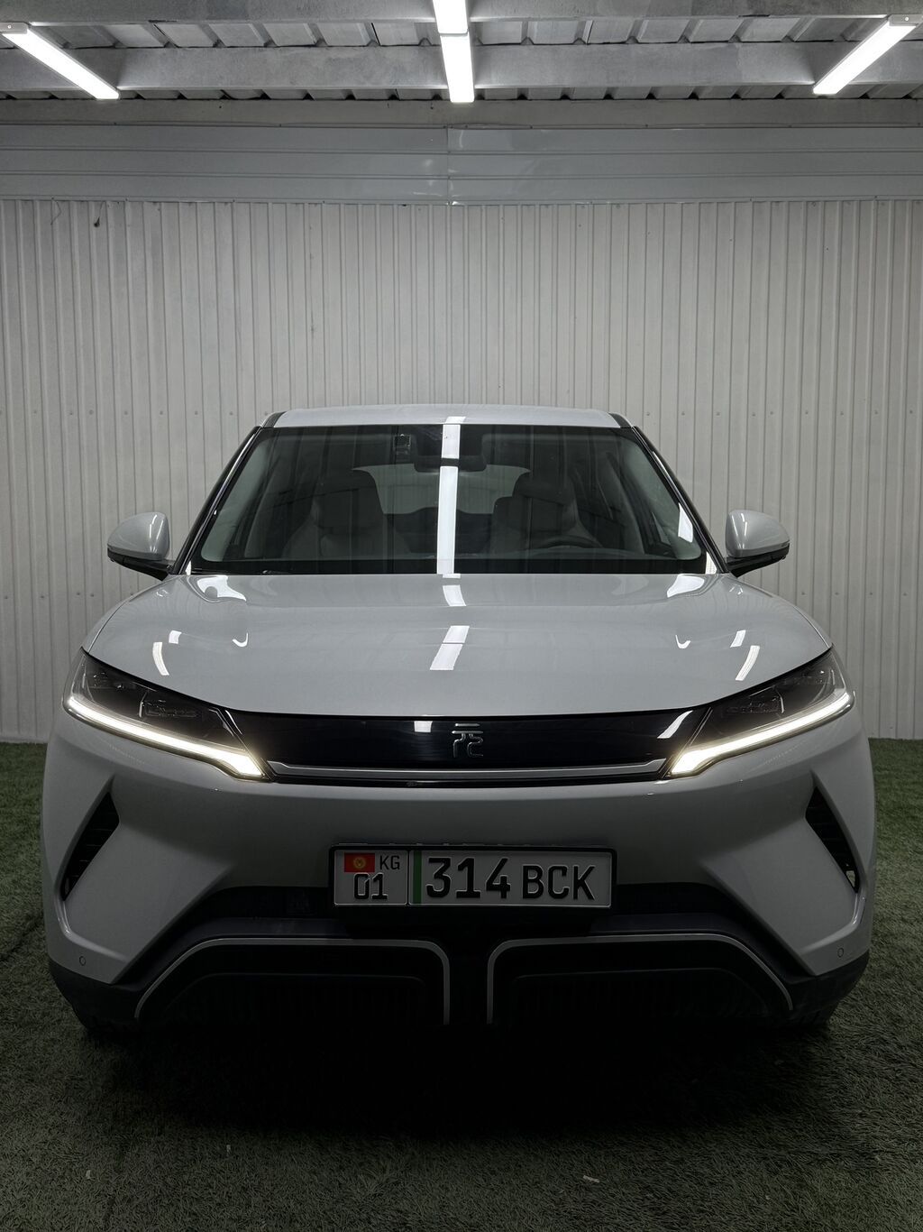 BYD Yuan: 2024 г., 0.1 л, Автомат, Электромобиль, Кроссовер: фото 1