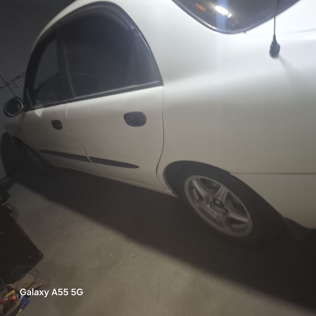 Daewoo Lanos: 2005 г., 1.6 л, Механика, Бензин, Седан: фото 2
