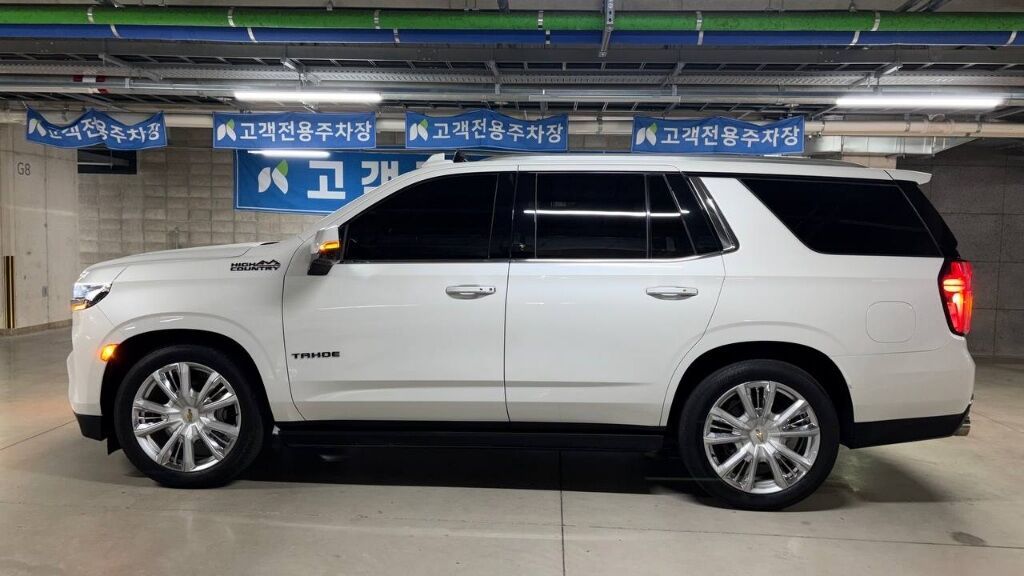 Chevrolet Tahoe: 2022 г., 6.2 л, Автомат, Бензин, Внедорожник: фото 5