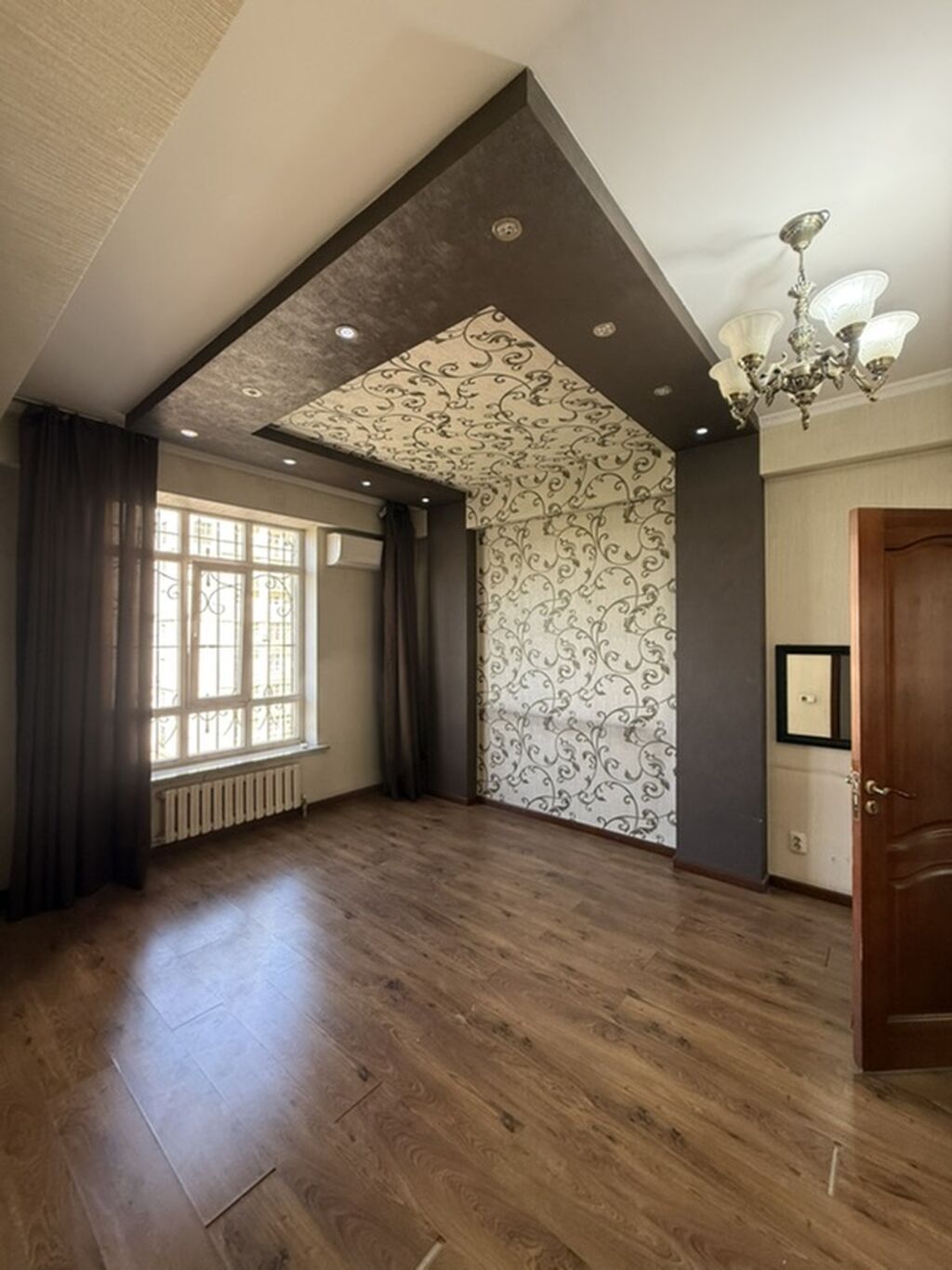 3 комнаты, 95 м², Элитка, 5 этаж, Косметический ремонт: фото 3