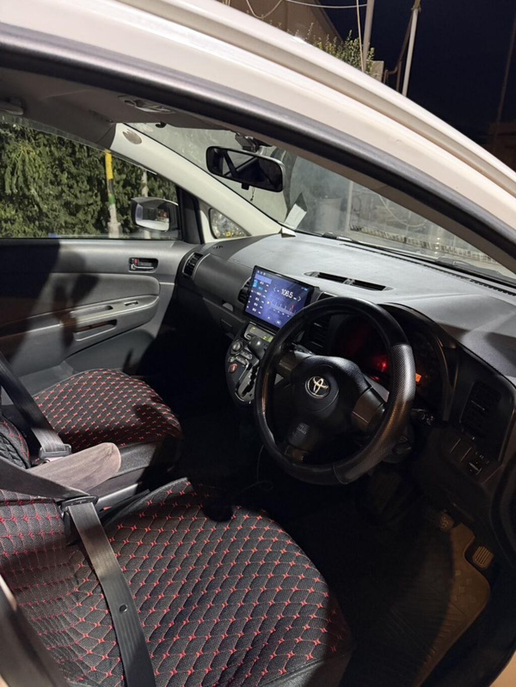 Toyota WISH: 2004 г., 1.8 л, Автомат, Бензин, Минивэн: фото 7
