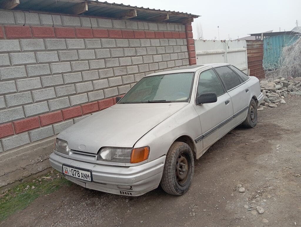 Ford Scorpio: 1987 г., 2 л, Механика, Бензин, Хэтчбэк: фото 4