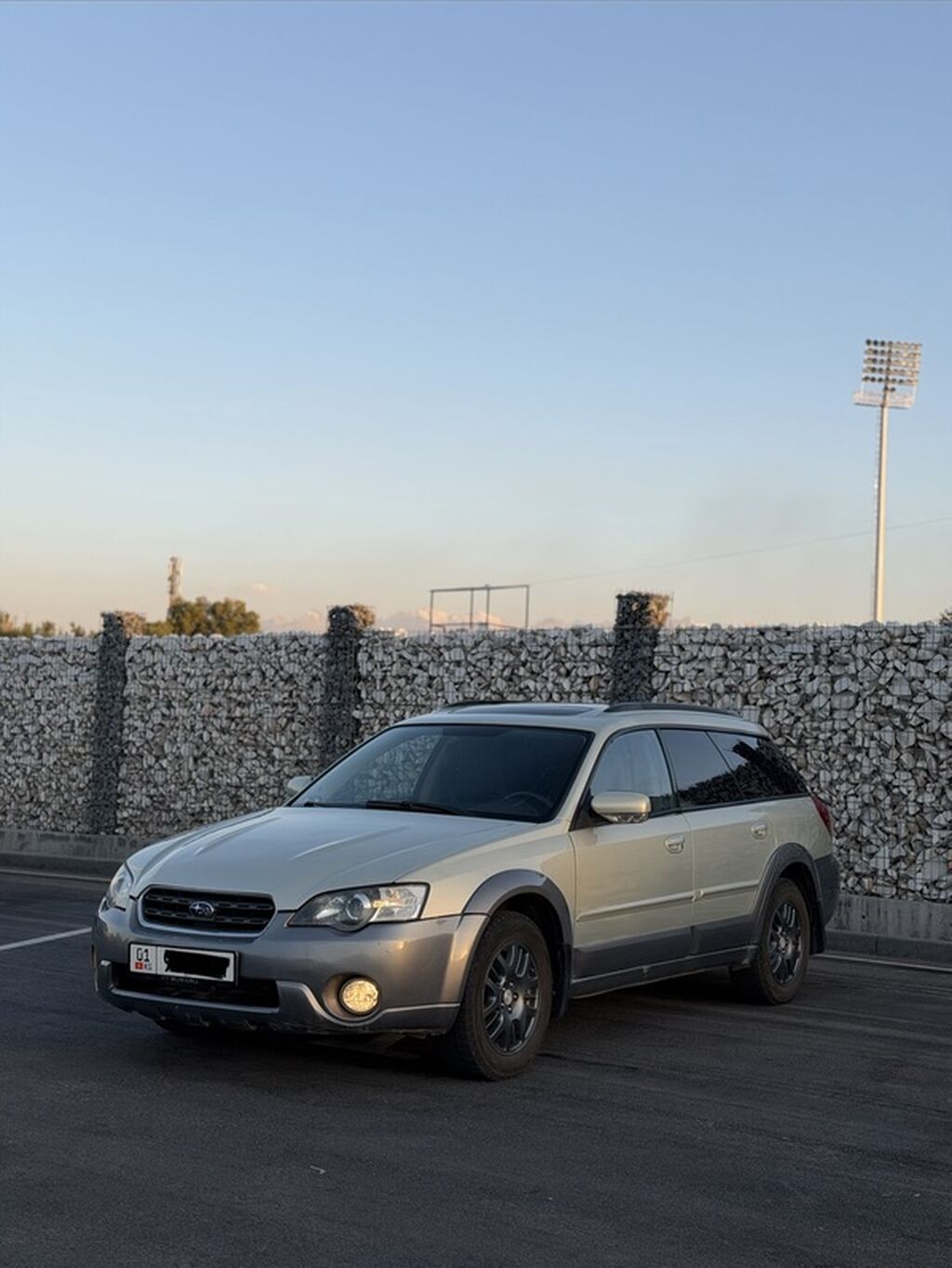 Subaru Outback: 2003 г., 2.5 л, Автомат, Бензин, Универсал: фото 2
