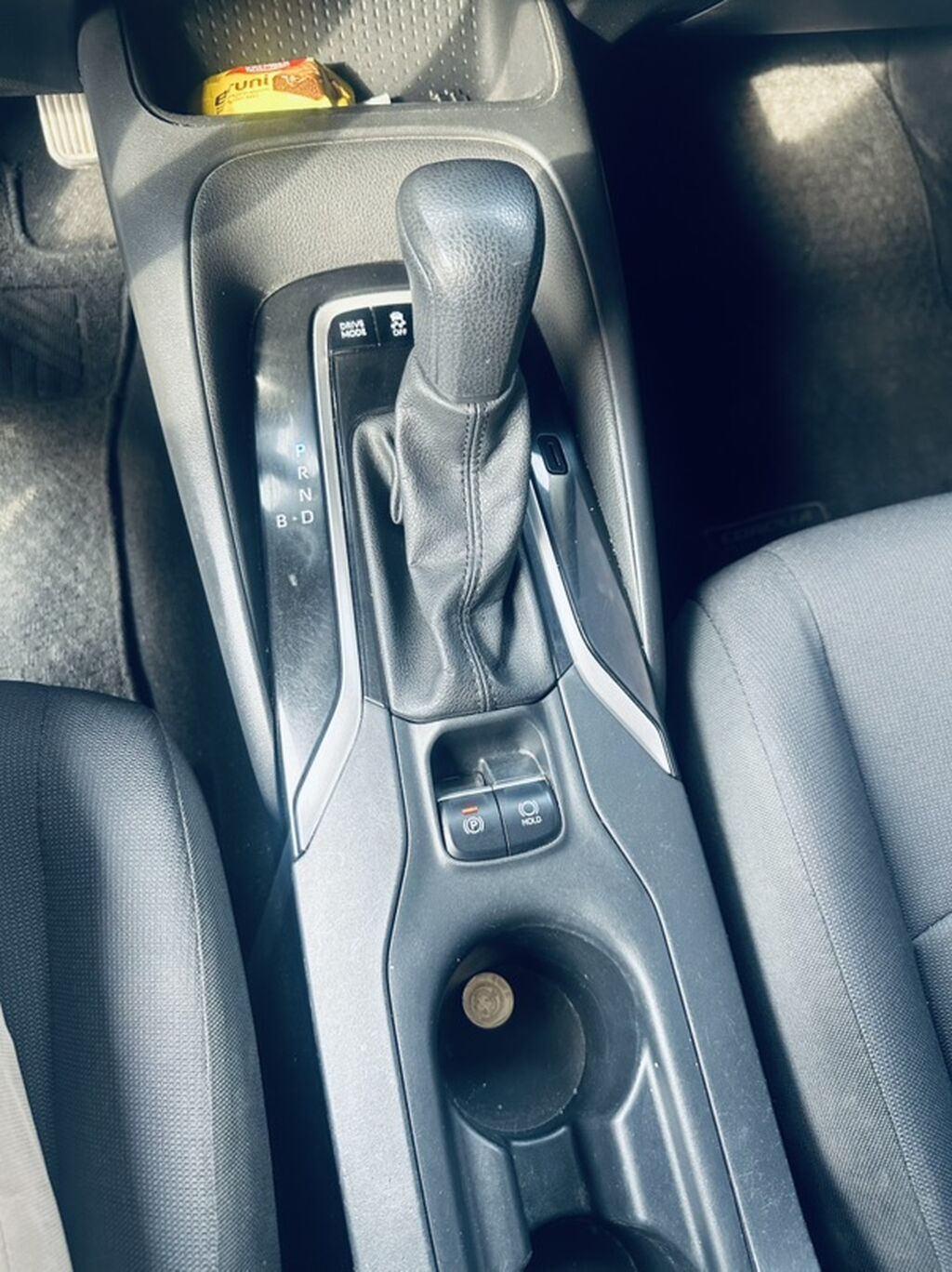 Toyota Corolla: 2021 г., 1.8 л, Гибрид, Седан: фото 7