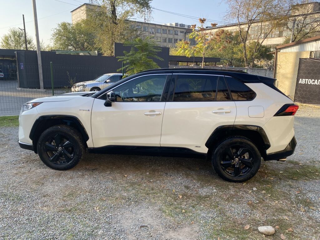 Toyota RAV4: 2020 г., 2.5 л, Вариатор, Гибрид, Кроссовер: фото 5