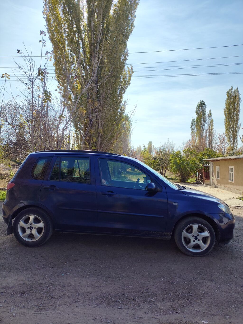 Mazda Demio: 2003 г., 1.4 л, Механика, Бензин, Хэтчбэк: фото 3
