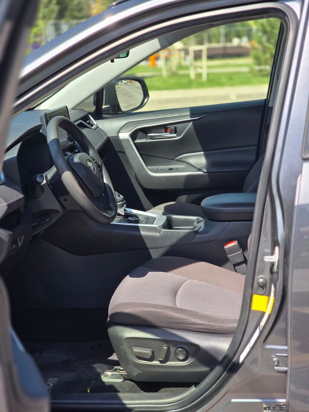 Toyota RAV4: 2020 г., 2.5 л, Автомат, Гибрид, Кроссовер: фото 8