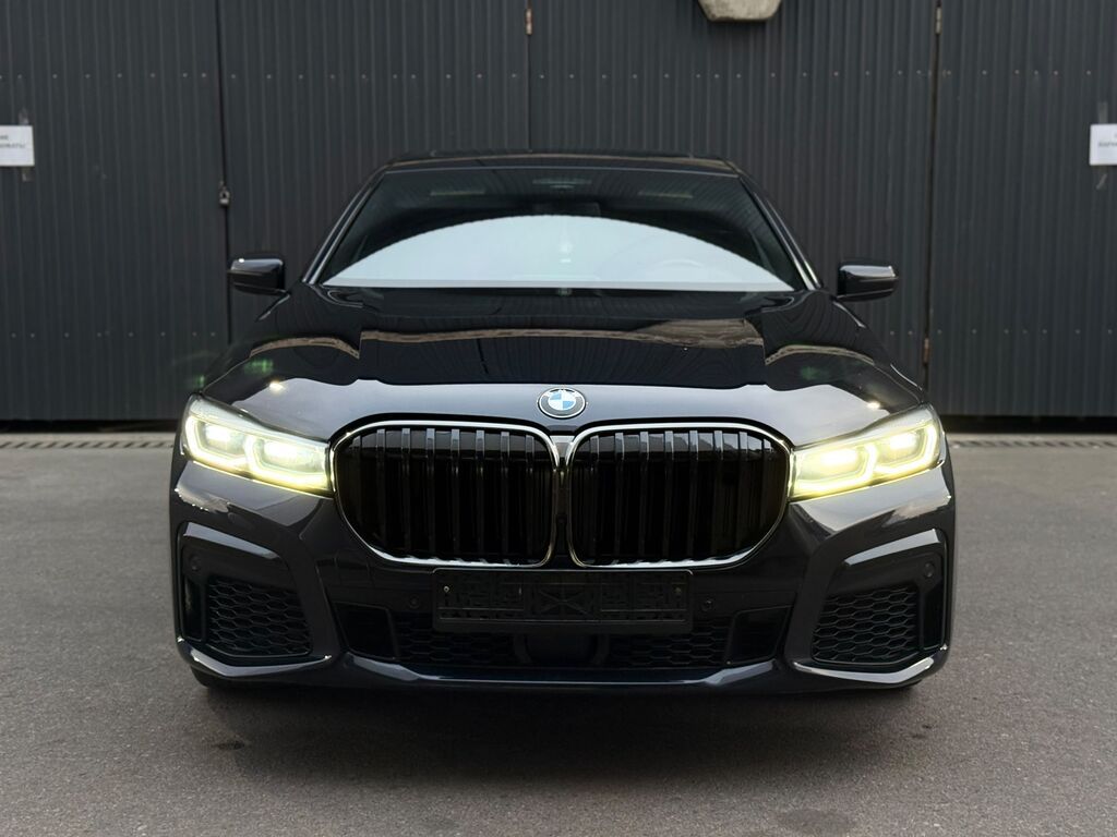 BMW 7 series: 2021 г., 4.4 л, Автомат, Бензин, Седан: фото 2