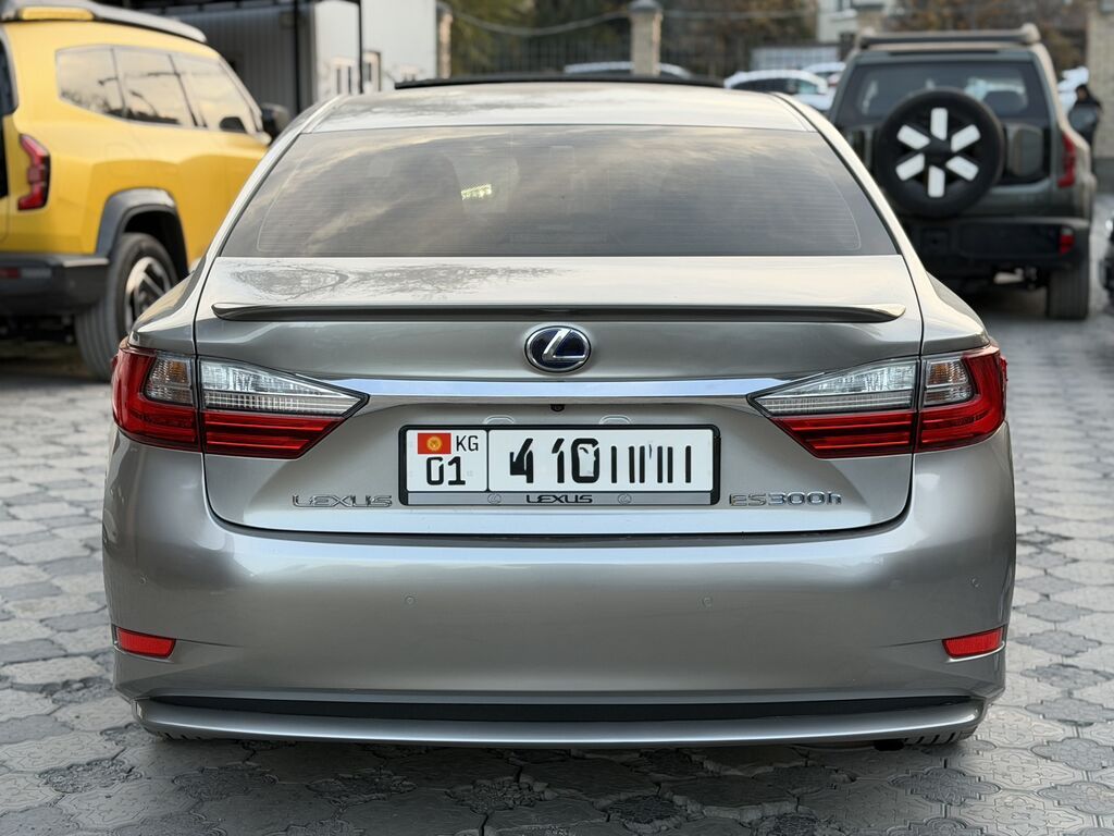 Lexus ES: 2016 г., 2.5 л, Вариатор, Гибрид, Седан: фото 4