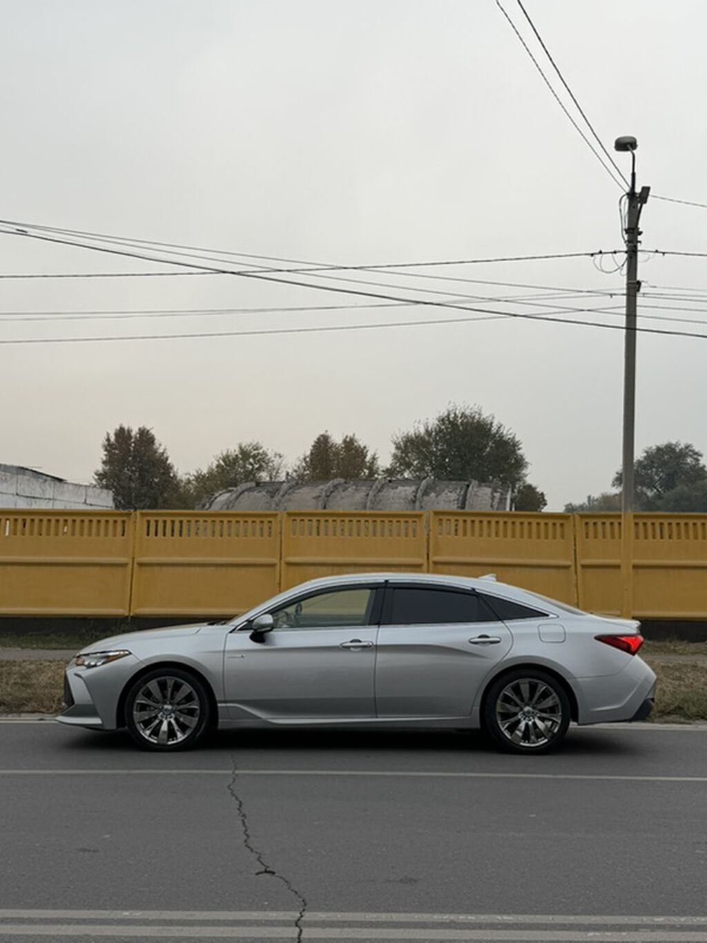 Toyota Avalon: 2019 г., 2.5 л, Автомат, Гибрид, Седан: фото 4