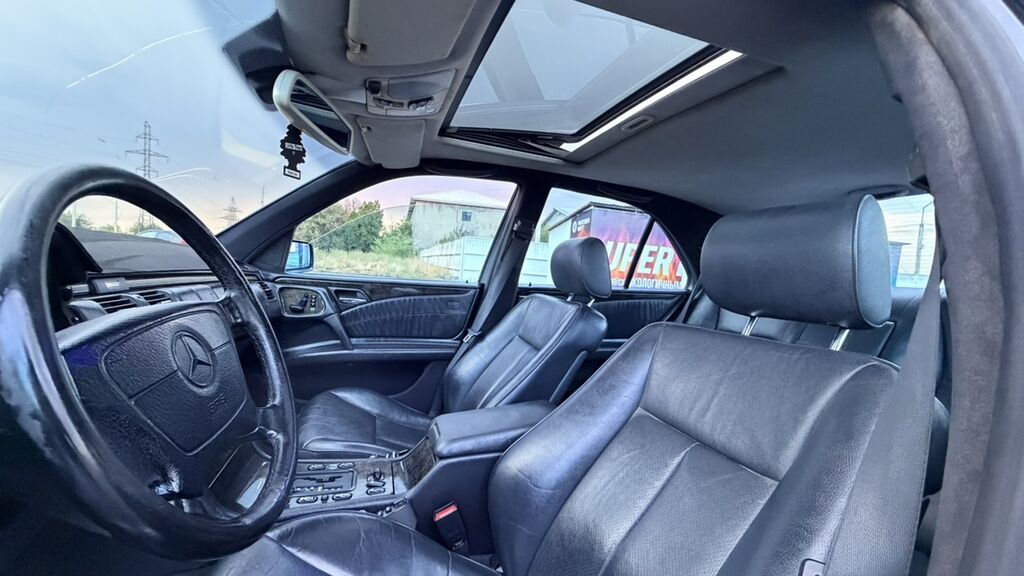 Mercedes-Benz E-Class: 1998 г., 4.3 л, Автомат, Бензин, Седан: фото 7