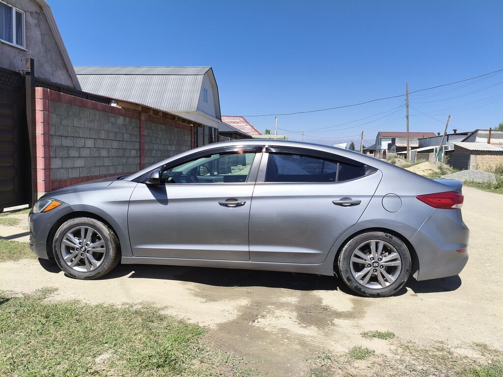 Hyundai Elantra: 2017 г., 2 л, Автомат, Бензин, Седан: фото 4