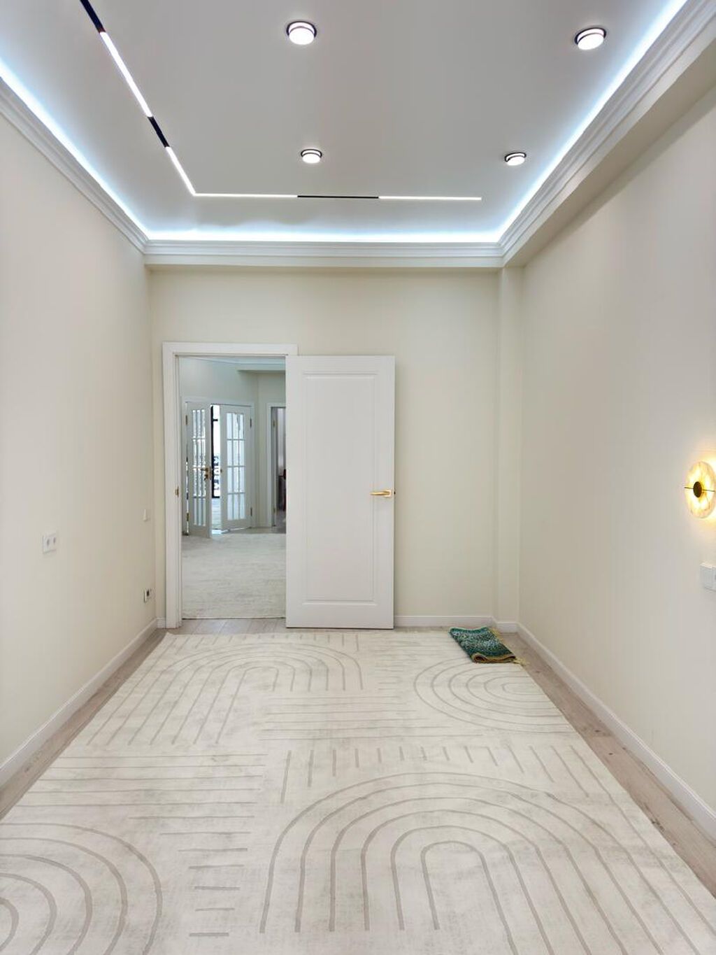 3 комнаты, 111 м², Асанбай мкр Элитка, 14 этаж, Свежий ремонт: фото 4