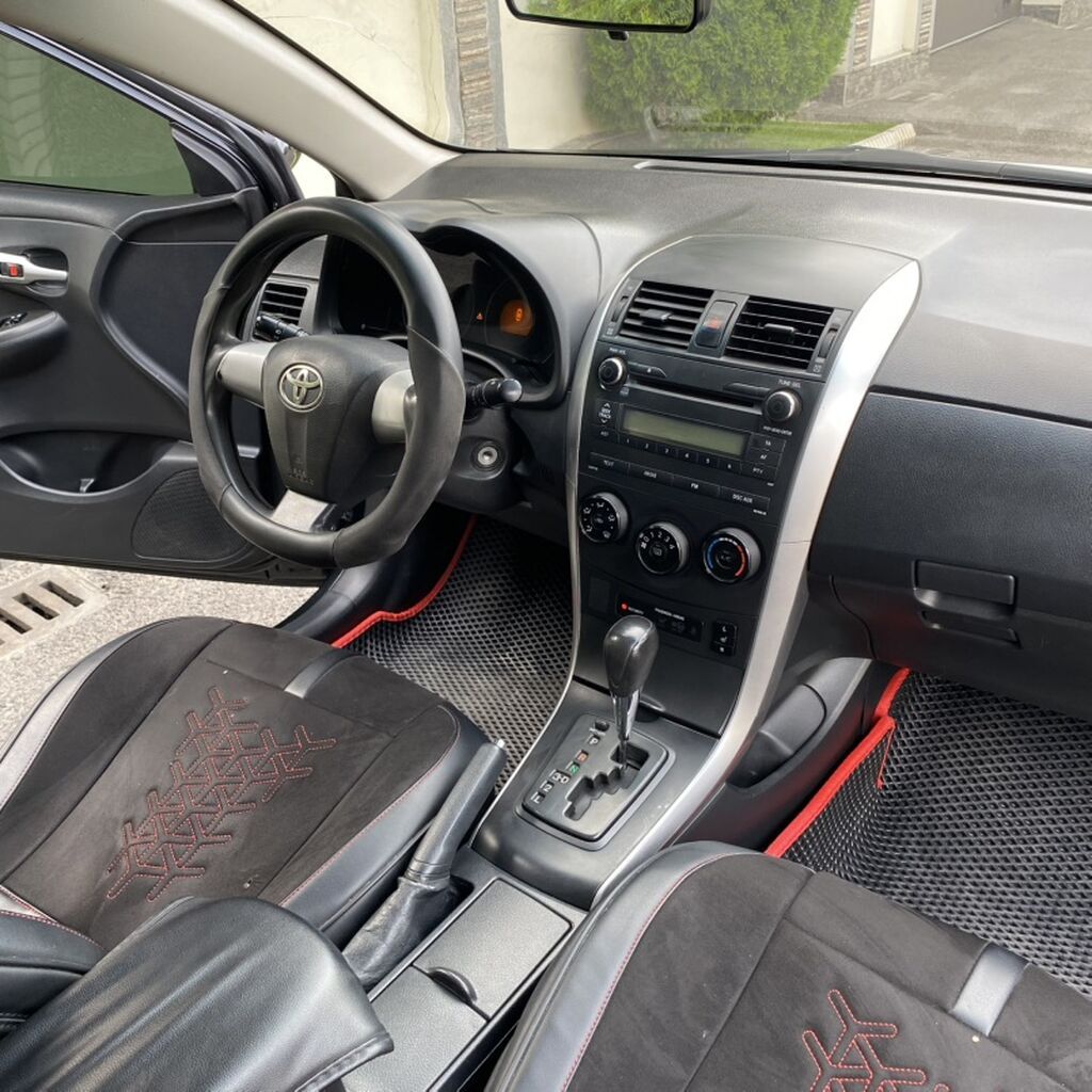 Toyota Corolla: 2012 г., 1.6 л, Автомат, Бензин, Седан: фото 8