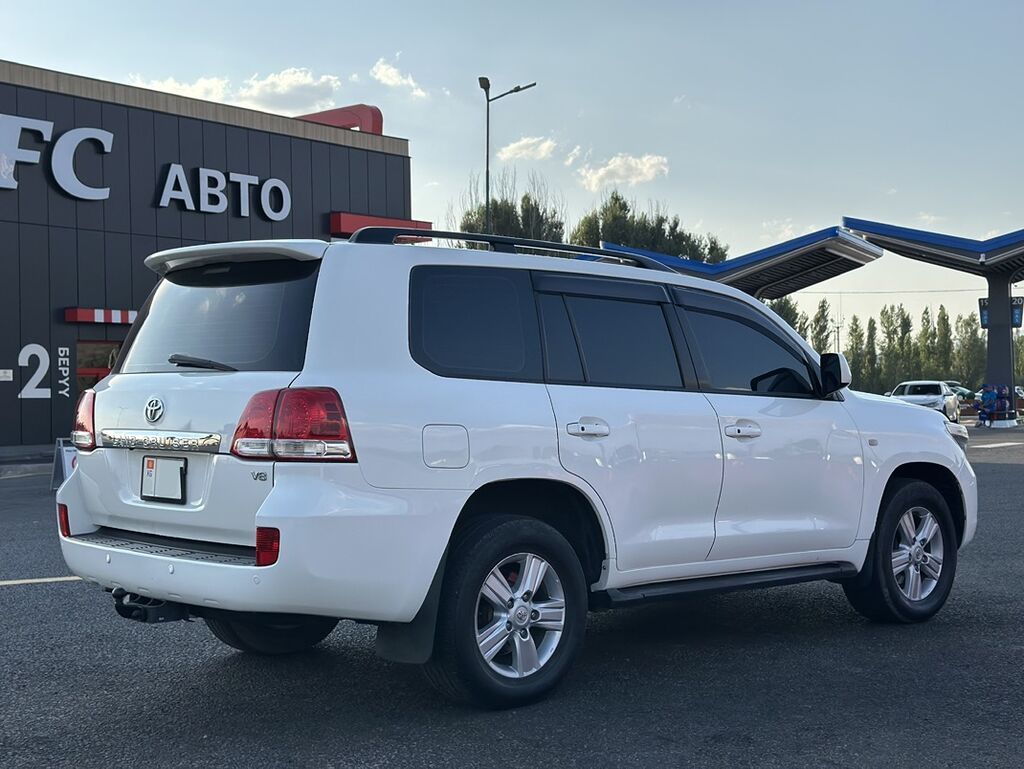 Toyota Land Cruiser 2007 г., 4.7 л, автомат, газ: фото 4