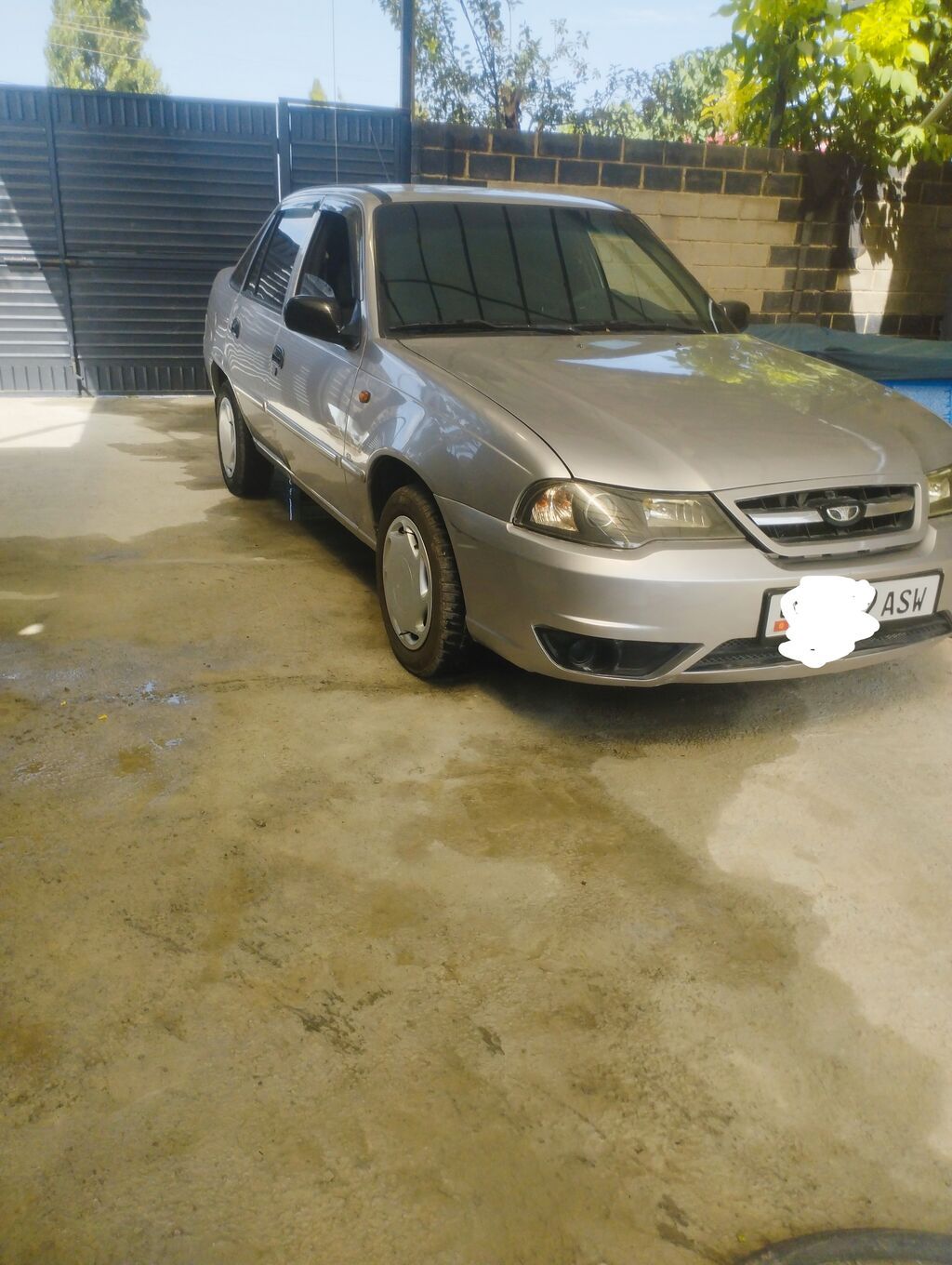 Daewoo Nexia: 2008 г., 1.6 л, Механика, Бензин, Седан: фото 2