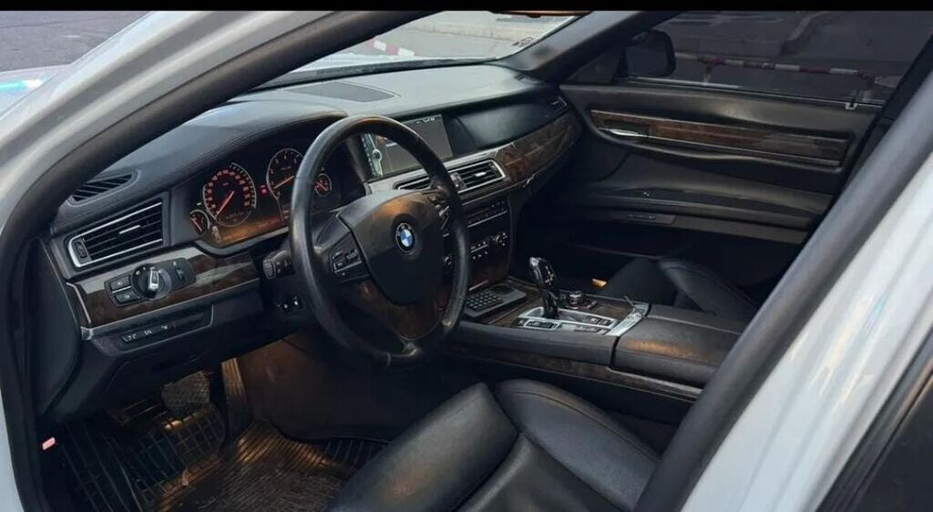 BMW 7 series: 2011 г., 6 л, Автомат, Бензин, Седан: фото 7