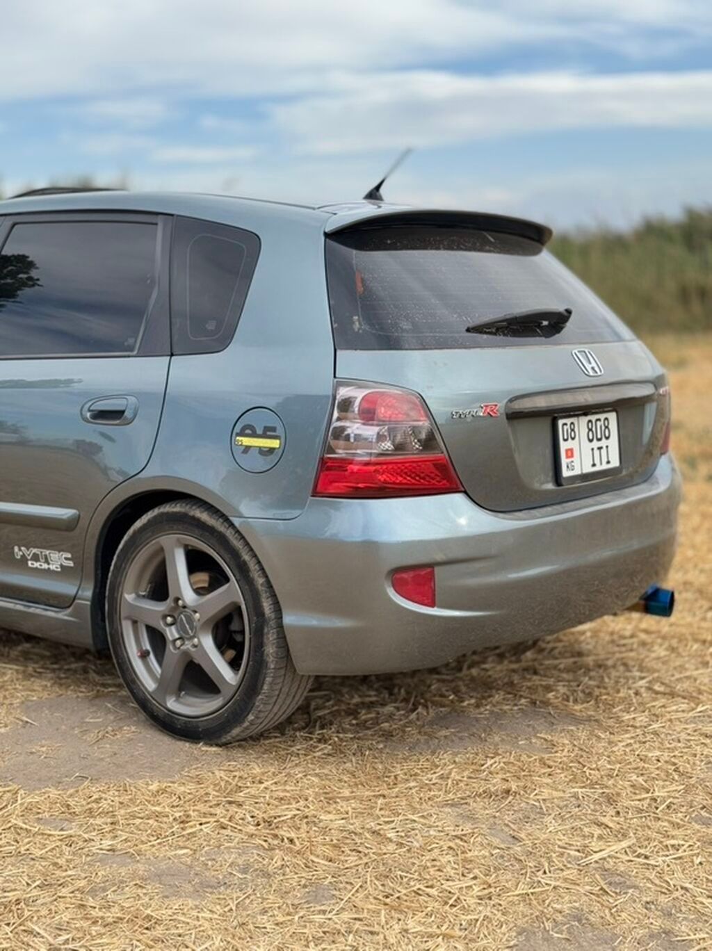 Honda Civic: 2005 г., 2 л, Механика, Бензин, Хэтчбэк: фото 4