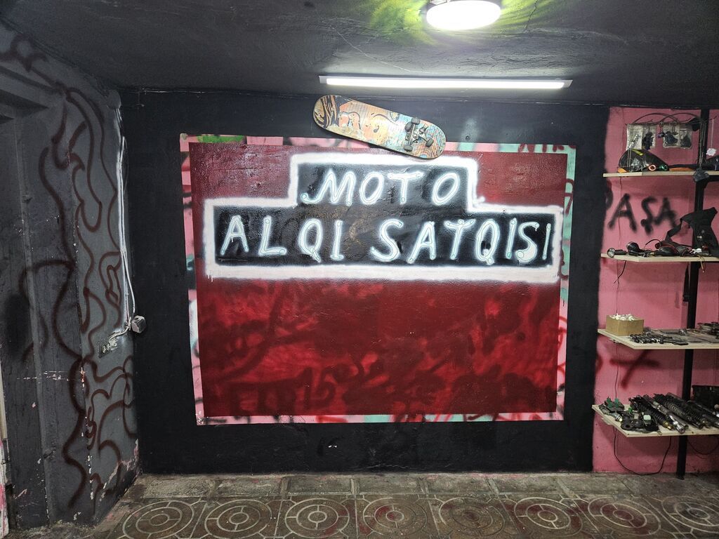 Hazır biznes satılır istəyən əlaqə saxlasın. Azadlıq metrosunun 200