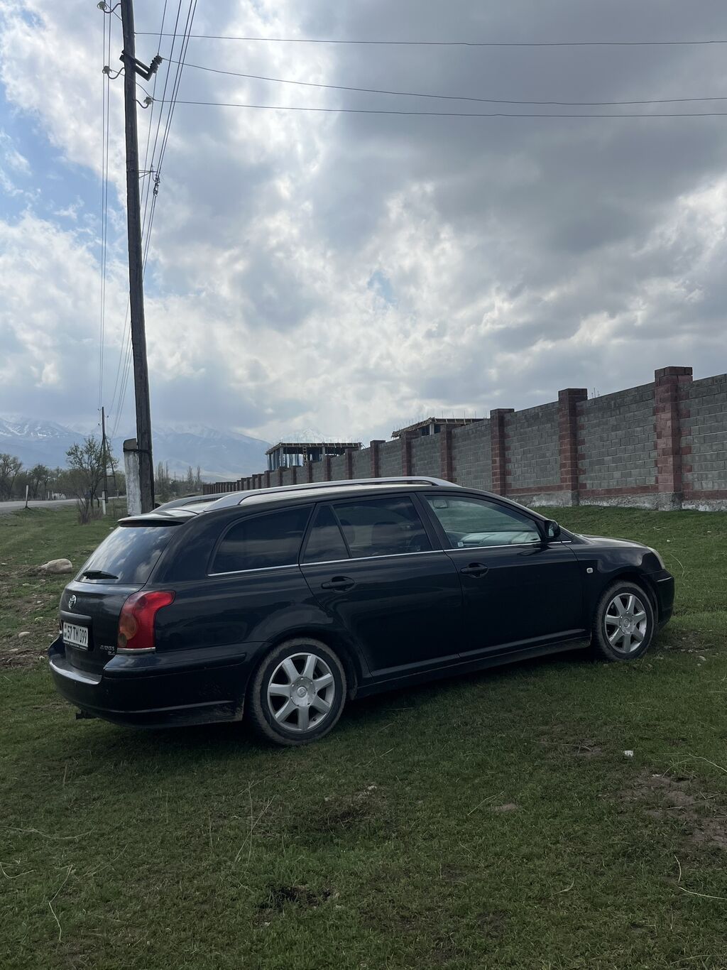 Toyota Avensis: 2007 г., 2.4 л, Автомат, Бензин, Универсал: фото 1
