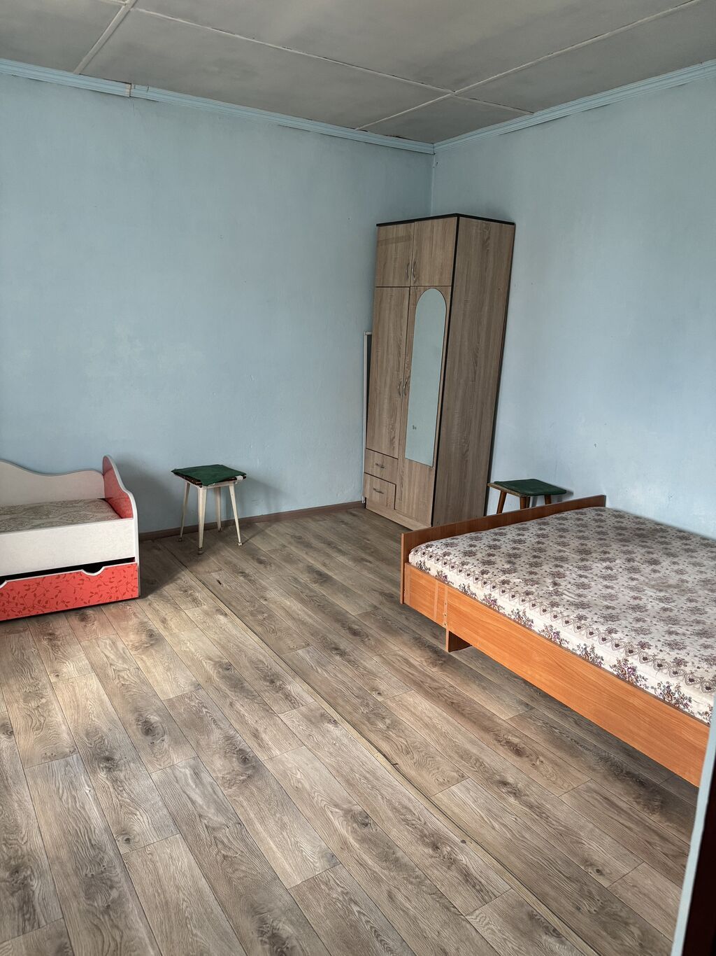 2 комната берилет 24 м кв бираз мебели стиралкасы бар душ туалет: фото 8