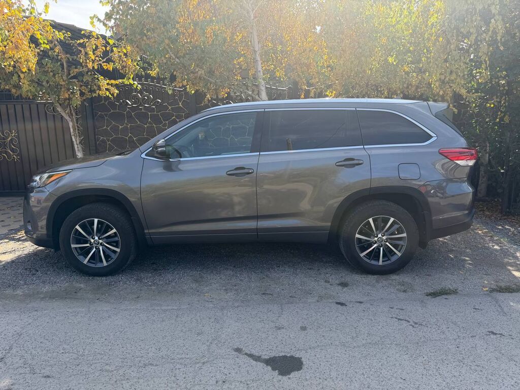 Toyota Highlander: 2017 г., 3.5 л, Автомат, Бензин, Кроссовер: фото 8