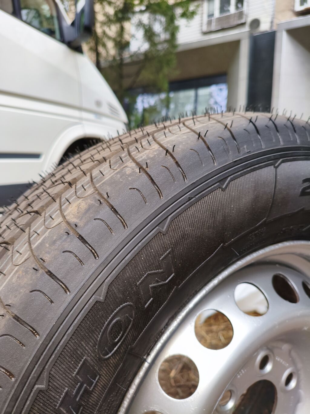 Колеса в сборе 235 / 65 / R 16, Всесезонная, Новый, 1 шт, Легкий коммерческий транспорт (C/LT), Железные, отверстий - 6: фото 2