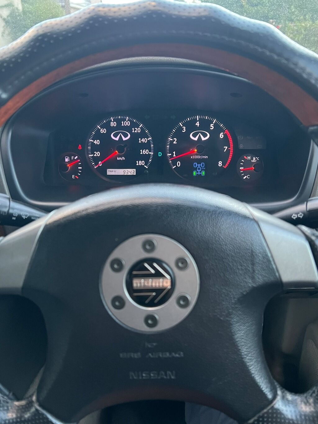 Infiniti QX4: 2002 г., 3.3 л, Автомат, Бензин, Внедорожник: фото 6