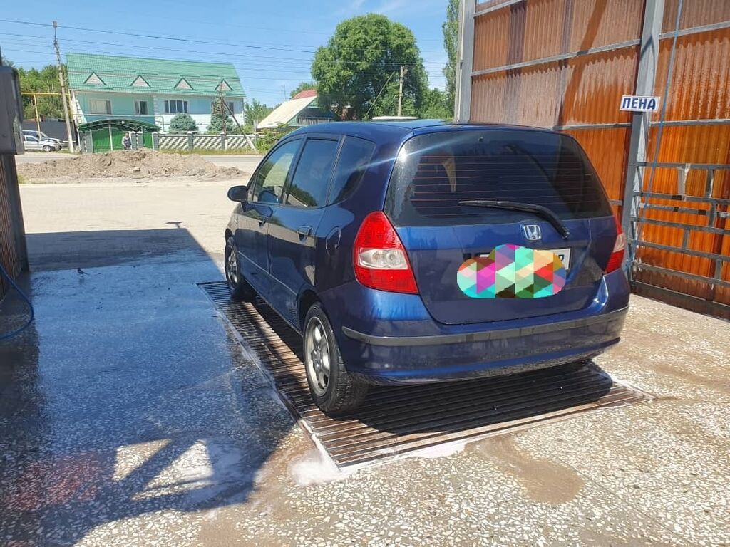 Honda Jazz: 2004 г., 1.3 л, Механика, Бензин, Хэтчбэк: фото 6