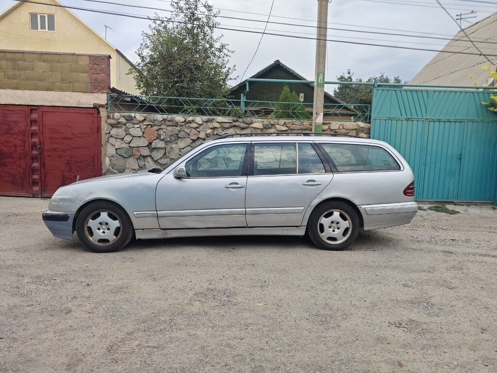 Mercedes-Benz E-Class: 2002 г., 2.7 л, Автомат, Дизель, Универсал: фото 3