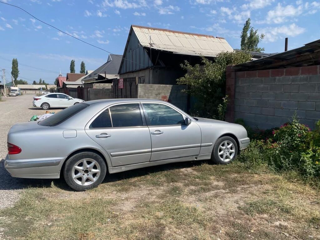Mercedes-Benz E-Class: 2001 г., 2.2 л, Автомат, Дизель, Седан: фото 3