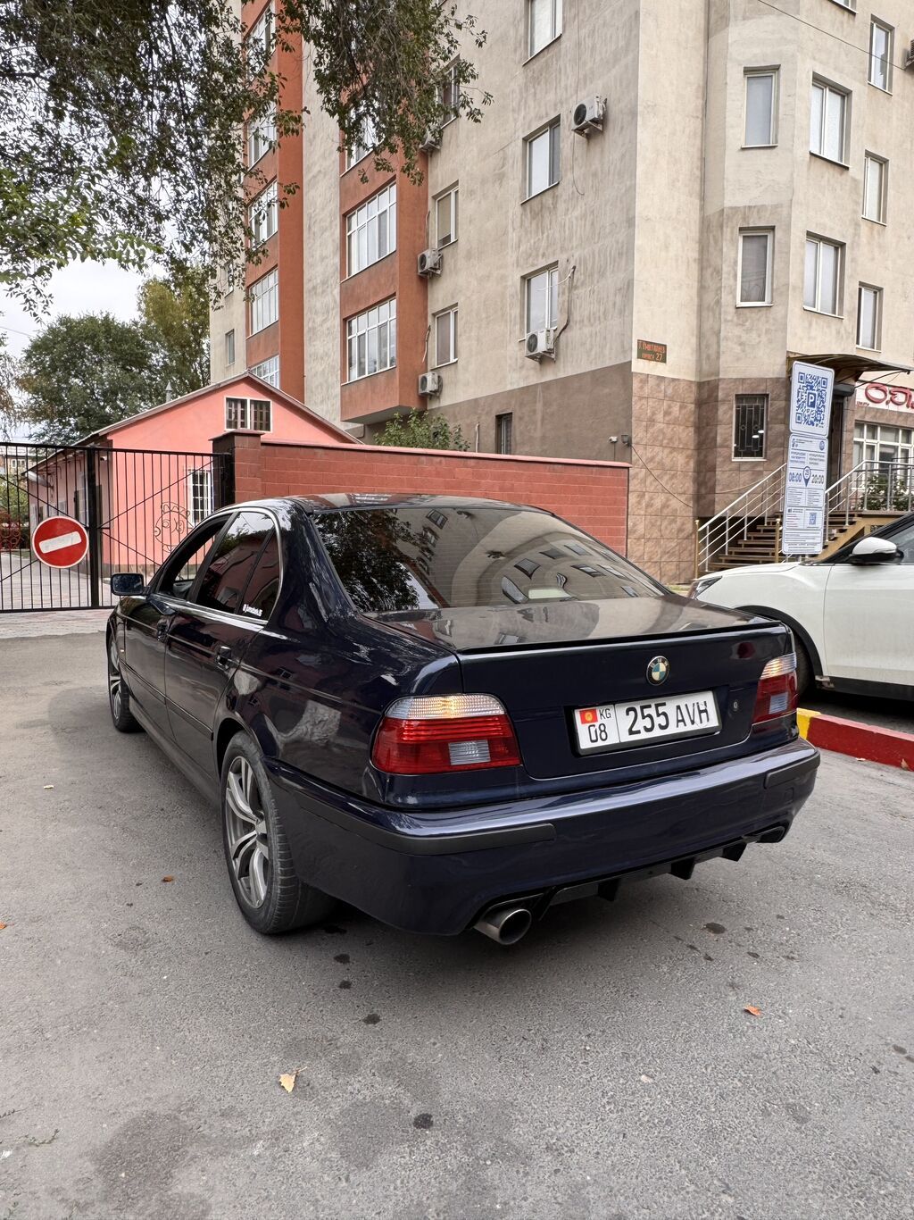 BMW 5 series: 1998 г., 2.5 л, Механика, Бензин, Седан: фото 4