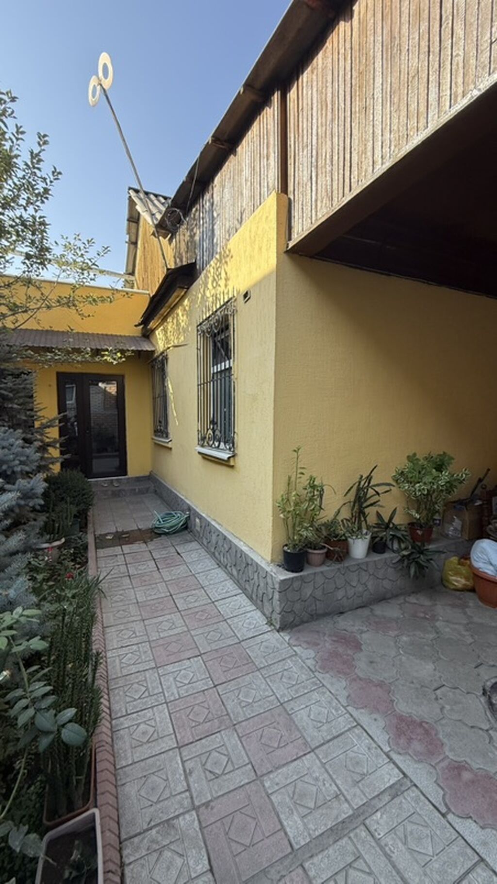 6 комнат и более, 285 м², 5 соток, Бишкек, ул. Карла Маркса Собственник: фото 2