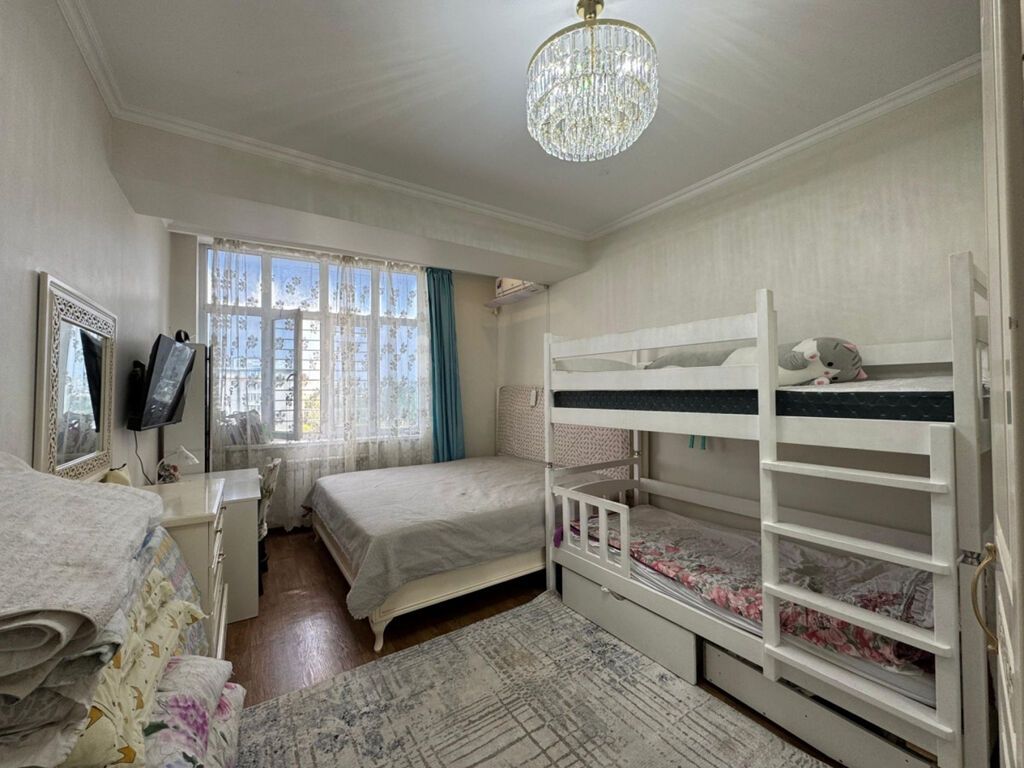 2 комнаты, 72 м², 7 мкр Элитка, 8 этаж, Евроремонт: фото 2