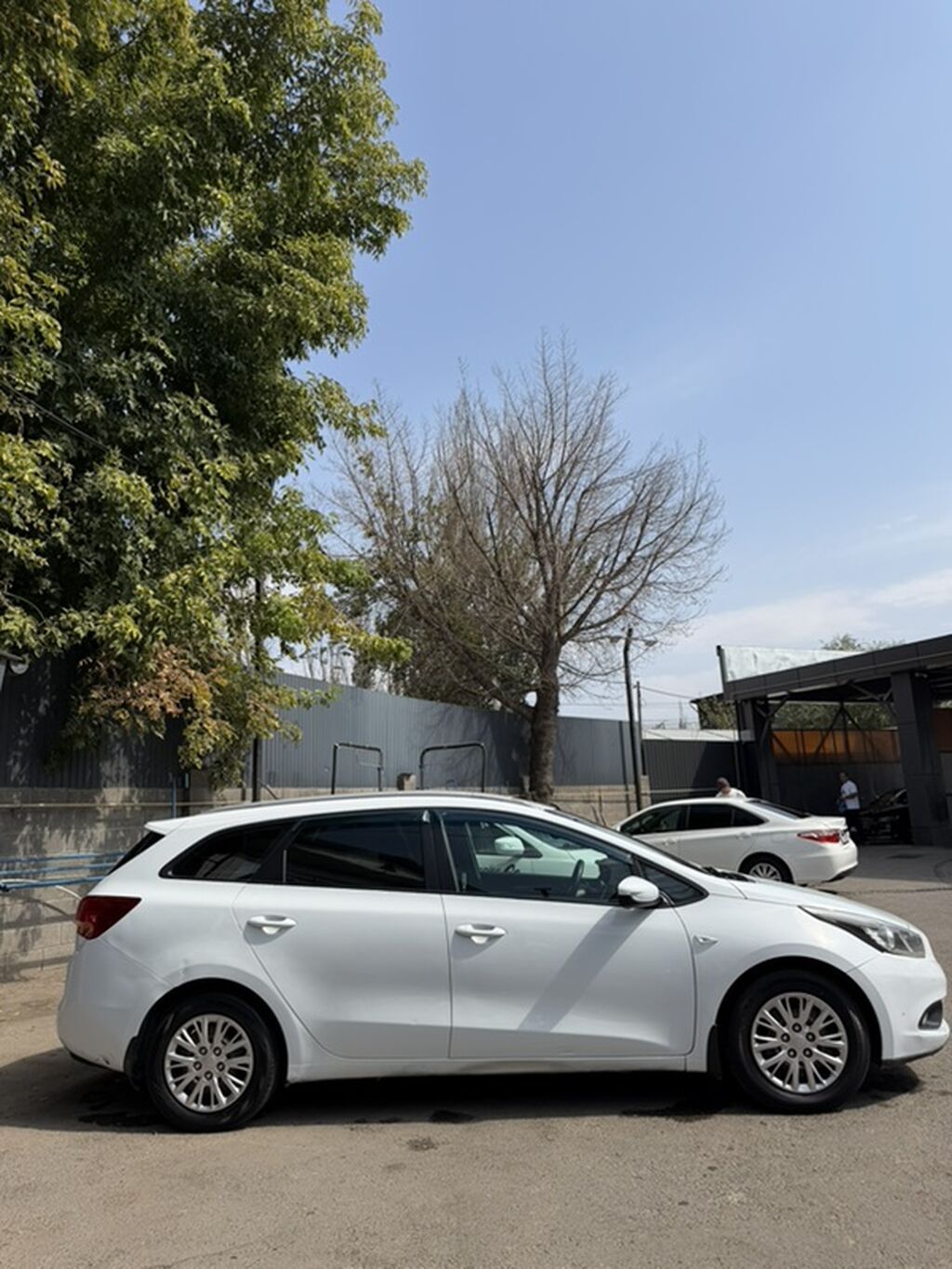 Kia Ceed: 2013 г., 1.6 л, Механика, Бензин, Универсал: фото 4