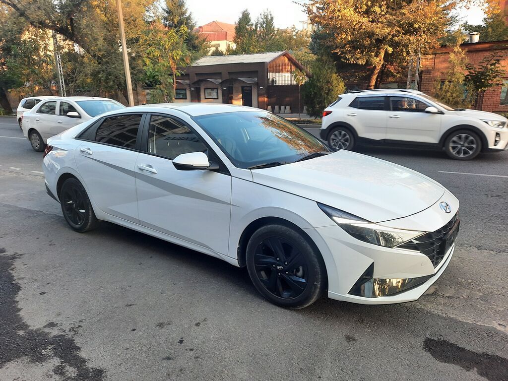 Hyundai Avante, 2022 г., 1.6 л, автомат, седан: фото 2