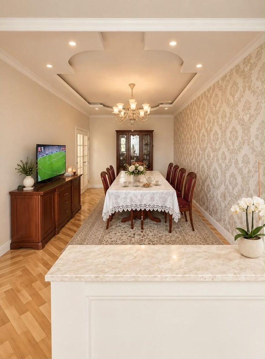 3 комнаты, 82 м², Асанбай мкр 106 серия, 2 этаж, Дизайнерский ремонт: фото 2