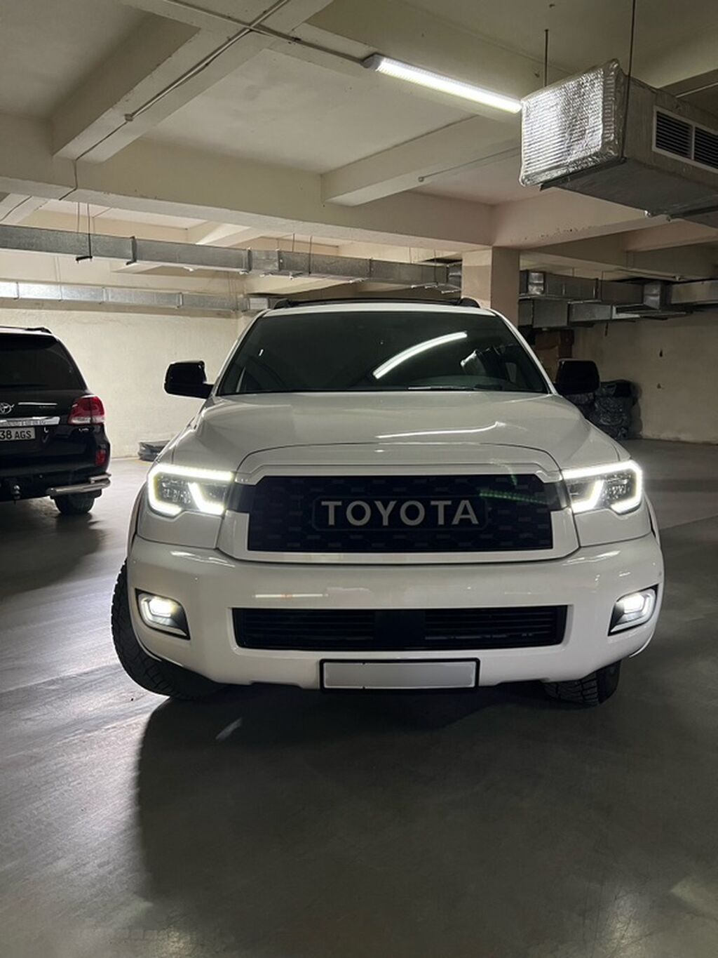 Продам Toyota Sequoia 2018, 5.7 л, TRD Sport: фото 3