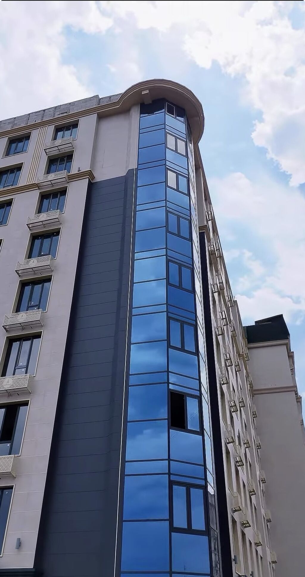 СРОЧНАЯ ПРОДАЖА! Продаётся квартира 48,36 м² 4 этаж из 12 Дом: фото 1