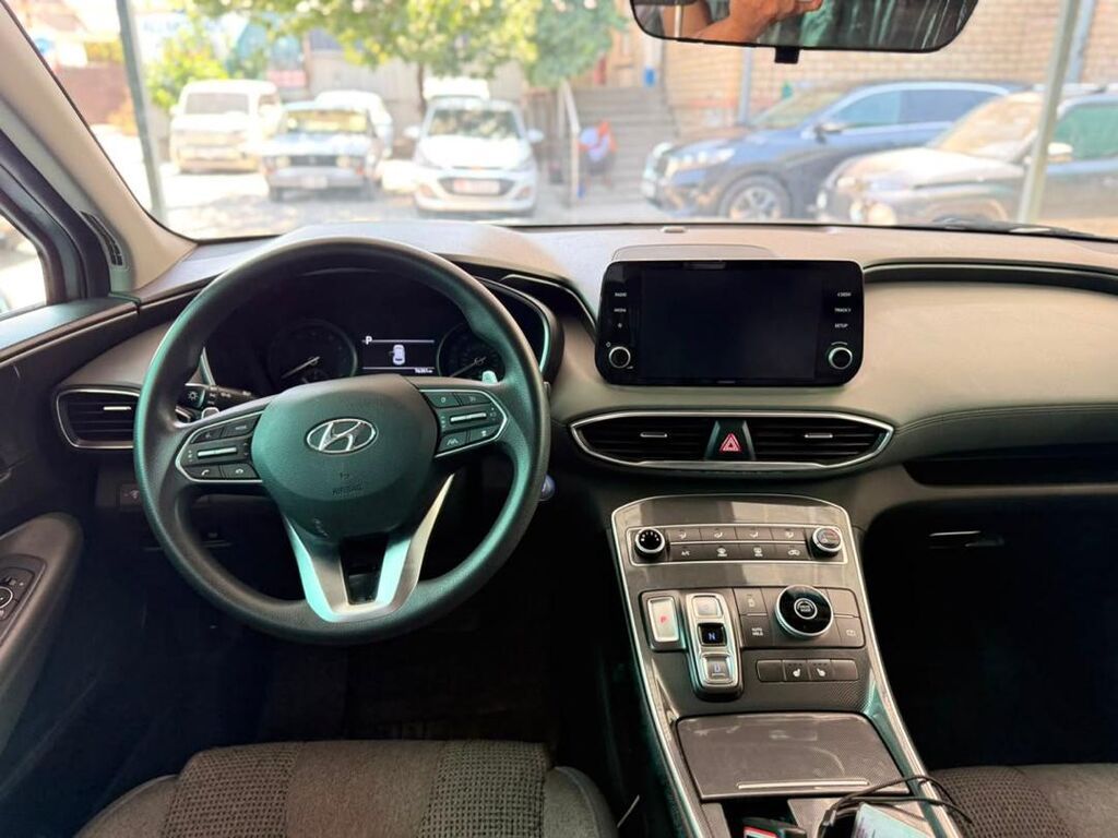 Hyundai Santa Fe: 2020 г., 2.4 л, Робот, Бензин, Кроссовер: фото 3