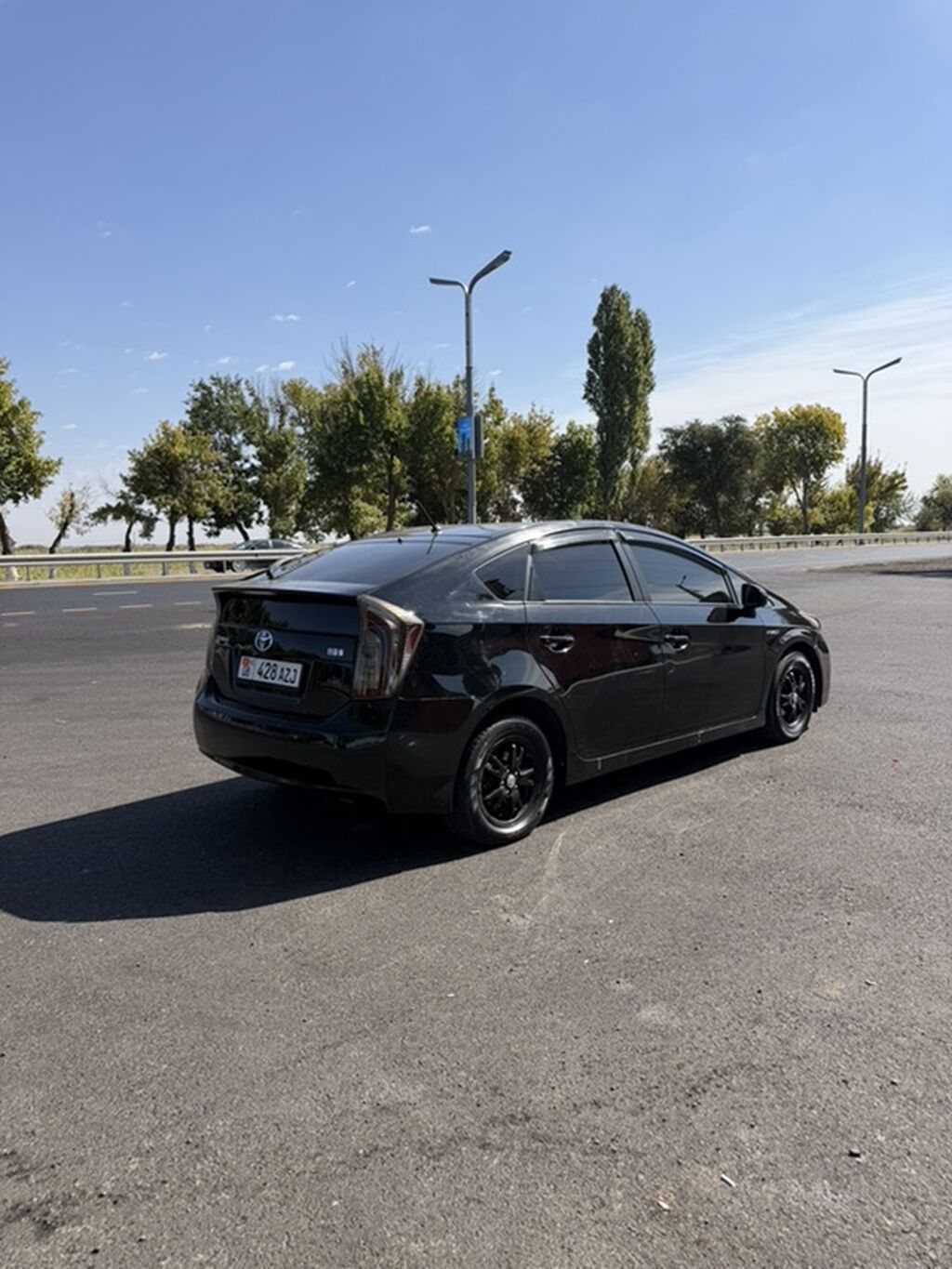 Toyota Prius: 2014 г., Гибрид, Хэтчбэк: фото 4