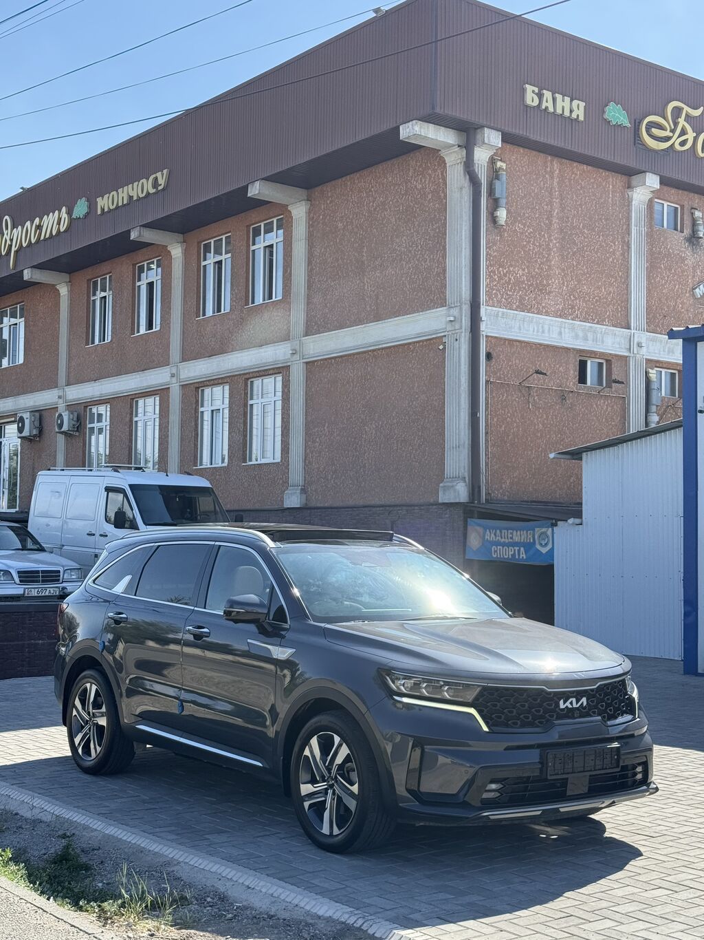 Kia Sorento: 2021 г., 1.6 л, Автомат, Гибрид, Кроссовер: фото 3