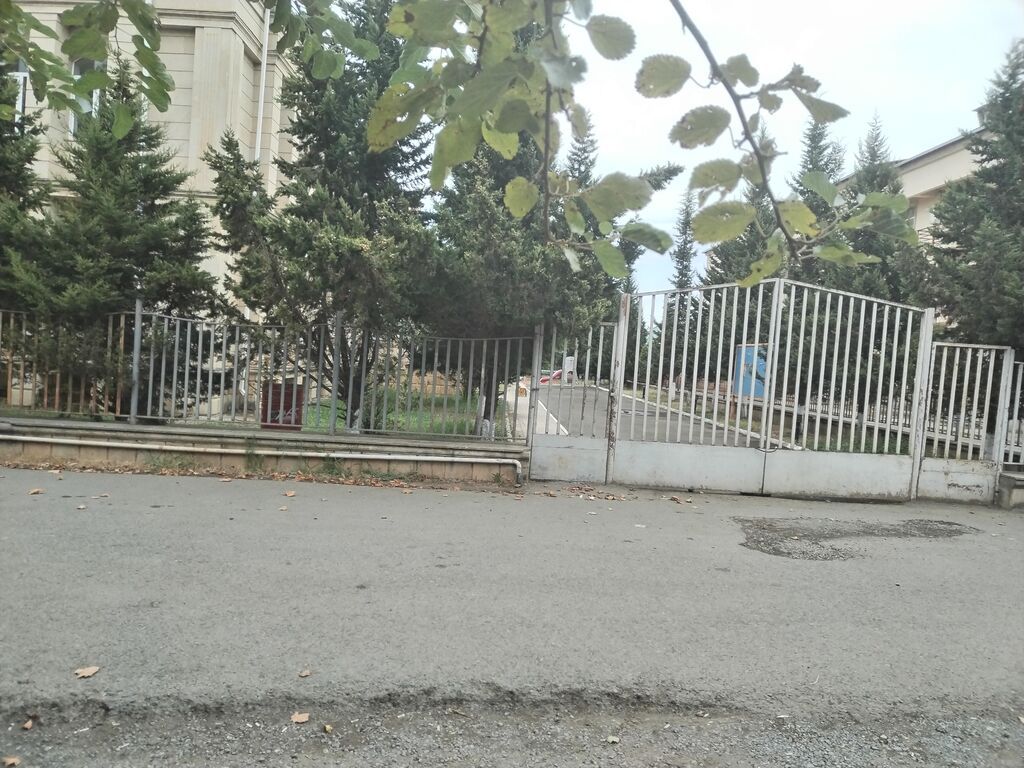 Lenkeranda Raypoda 5 nömreli Bagçanin yaninda. Senedli Qaraj 4*5 ə