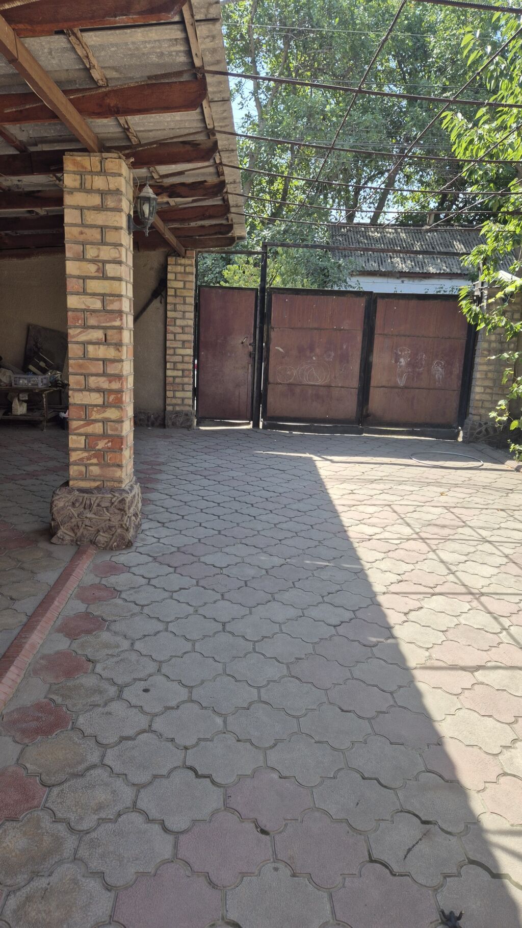 Пр-ся дом,2х-ком времянка, хоз-постройки,9,6-сот,по факту договорная: фото 4