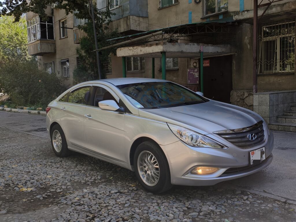 Hyundai Sonata: 2011 г., 2 л, Автомат, Газ, Седан: фото 2
