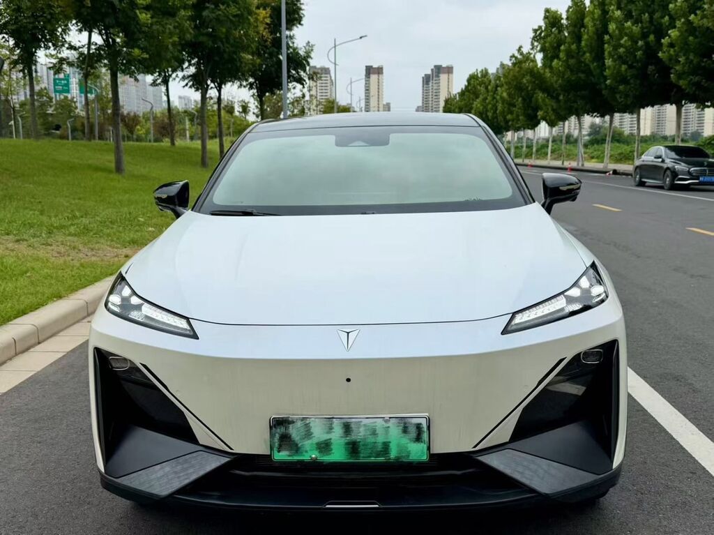 Changan : 2023 г., 1.5 л, Автомат, Электромобиль, Седан: фото 7