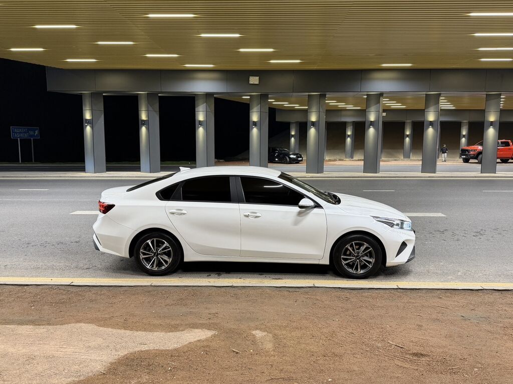 Kia K3: 2022 г., 1.6 л, Вариатор, Бензин, Седан: фото 7